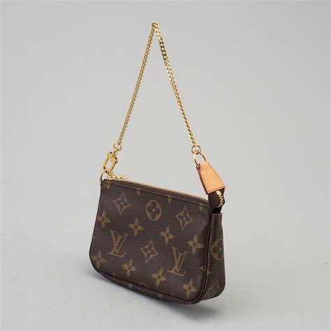 louis vuitton saddle pad|Louis Vuitton small shoulder bags.